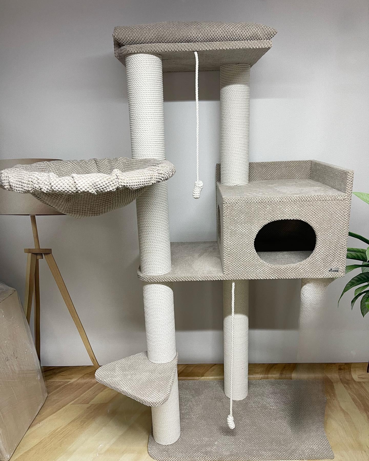 Kompleks pazurów "Elbrus" dla dużych kotów, z dużym legowiskiem, domkiem, hamakiem, do budy, wykonany z białej liny 175*80*50cm - obrazek 5