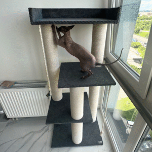 Kompleks pazurów dla kota "Sky", wielopoziomowy, kompaktowy, wykonany z białej liny 145*60*40cm