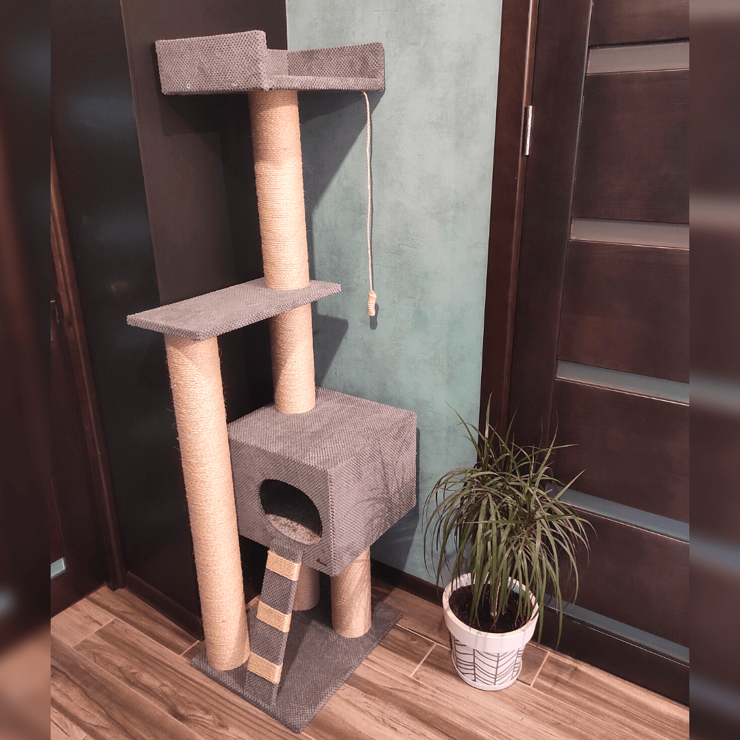 Domek trzypiętrowy na nóżkach z kanapą, 165 cm - obrazek 4