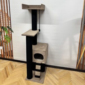 Trzypiętrowy kompleks na nóżkach z domkiem, z kanapą, wykonany z czarnej bawełnianej liny, 165 cm