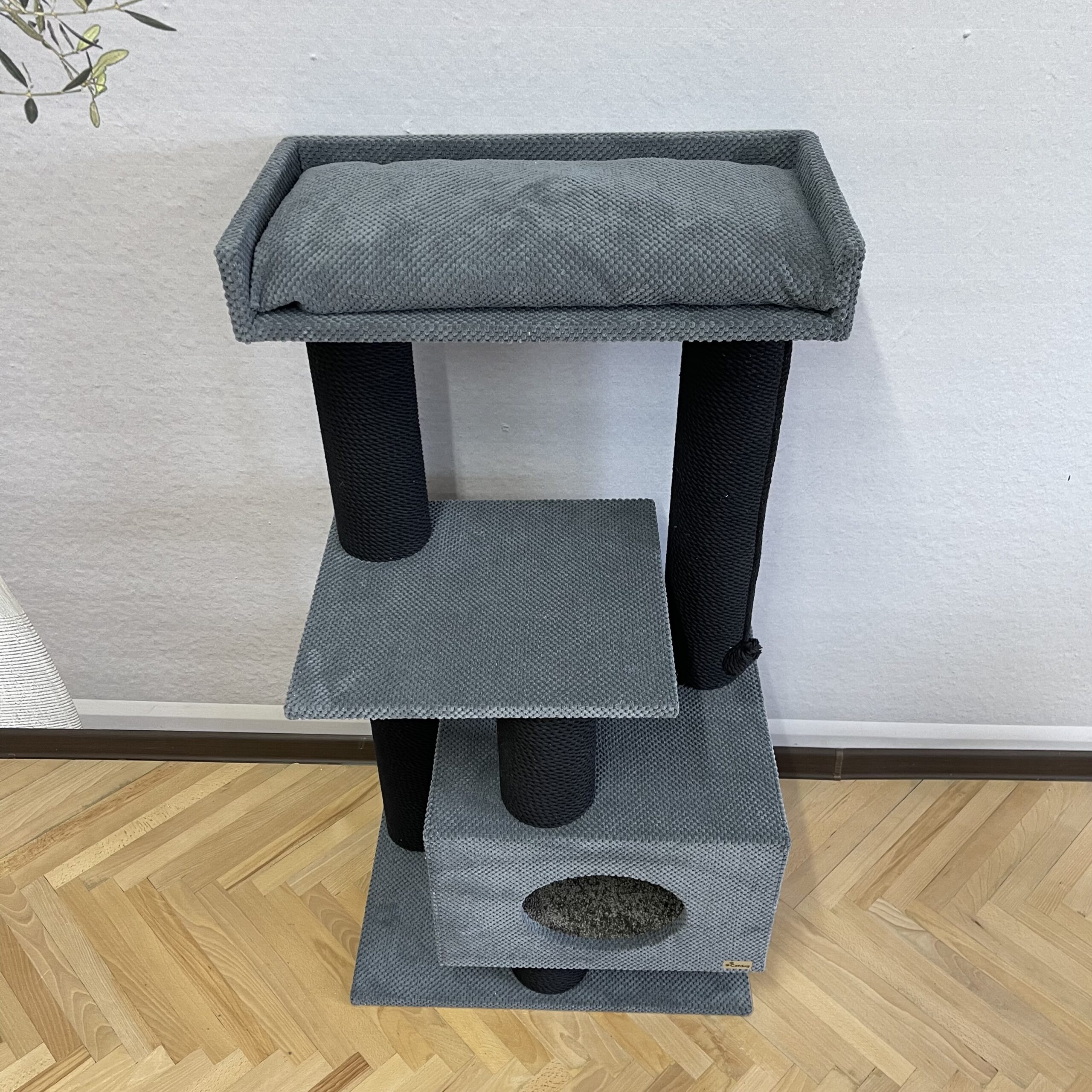 Zestaw do zabawy z pazurem i domkiem "LEO", wiertarka do pazurów, wykonana z czarnej liny 115*60*40cm - obrazek 3