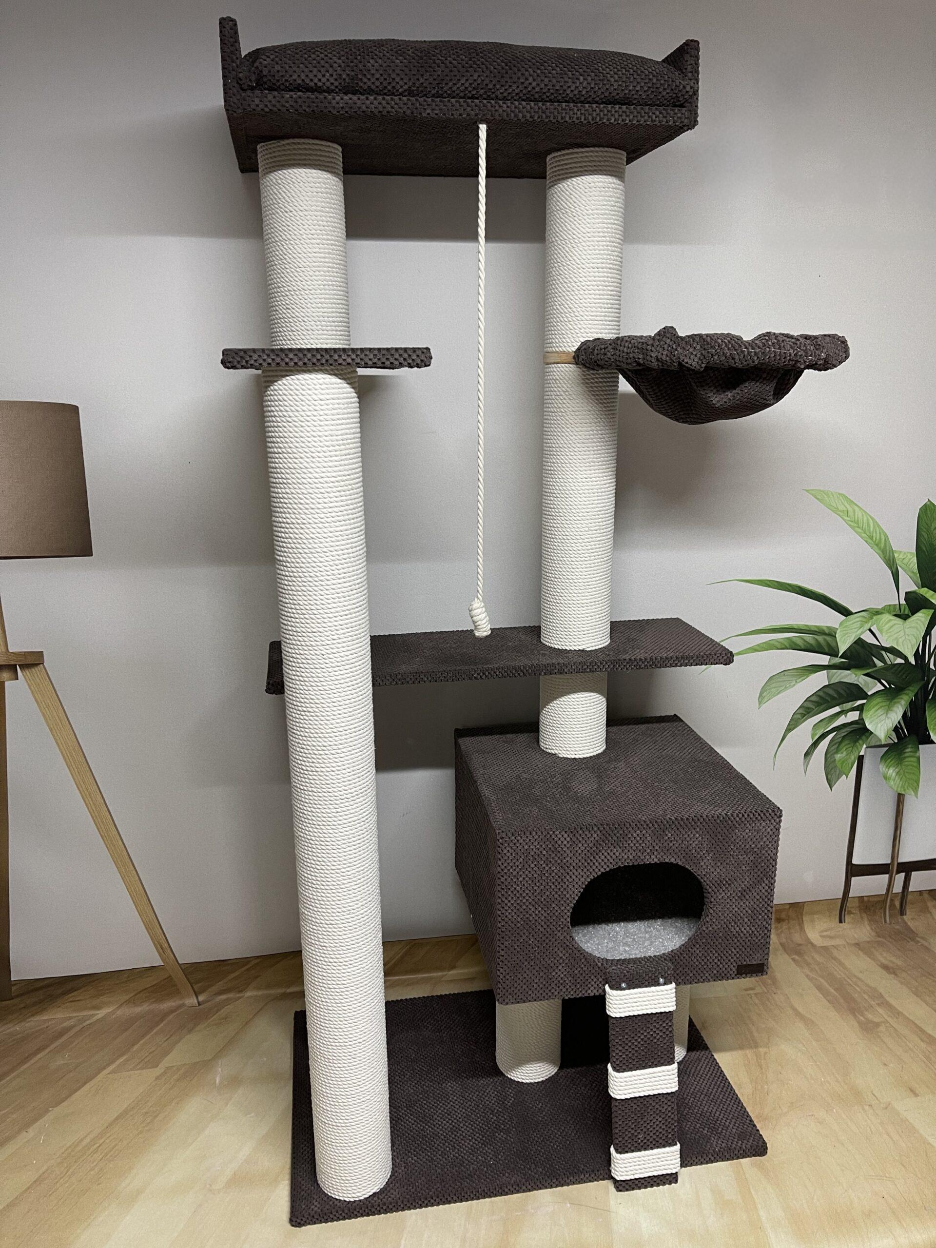 Zestaw zabawowy "Charlie" dla dużych kotów z domkiem i hamakiem do budy, wykonany z białej liny, 175*80*50 cm - obrazek 2